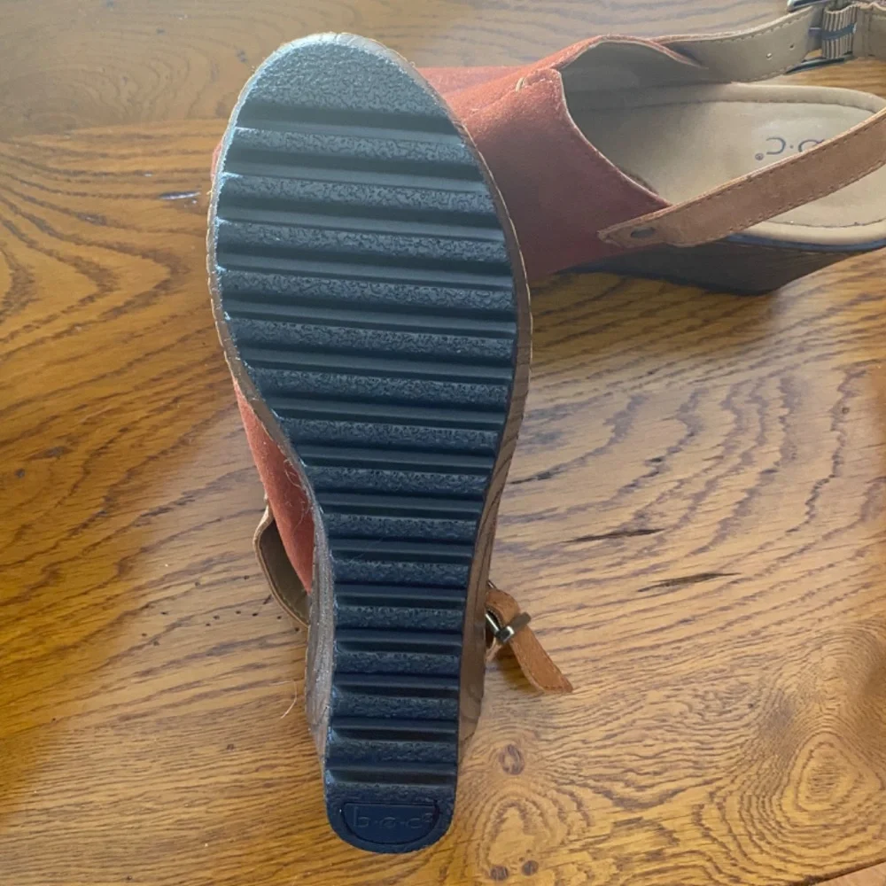 Clogs - Picture 3 of 3